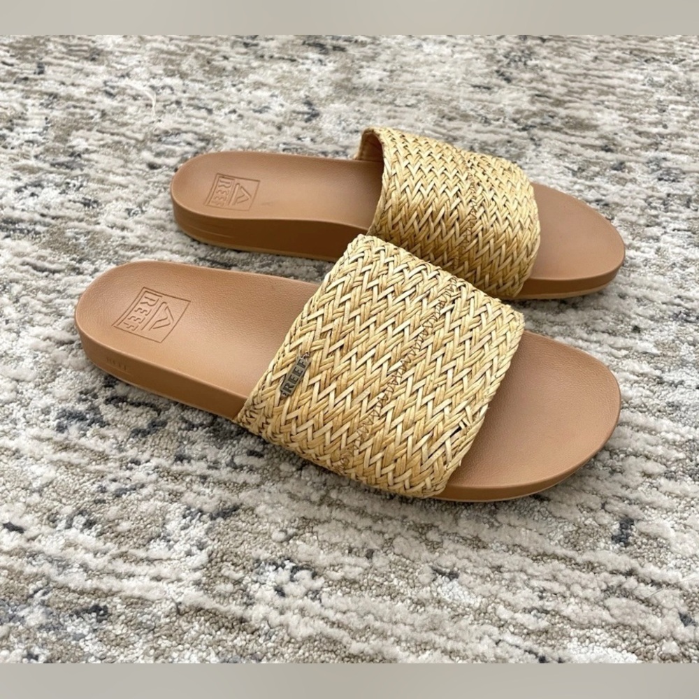 Reef Cushion Scout Braids Slide Sandals Size 9 Beige Slip on Raffia